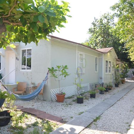 Quiet & Centrally Located House - Private Parking, Laundry And Storage For Luggage Miami Luaran gambar