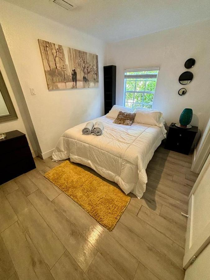 Quiet & Centrally Located House - Private Parking, Laundry And Storage For Luggage Miami Luaran gambar