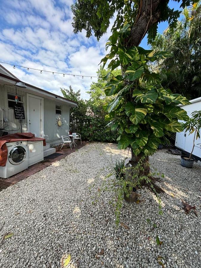 Quiet & Centrally Located House - Private Parking, Laundry And Storage For Luggage Miami Luaran gambar
