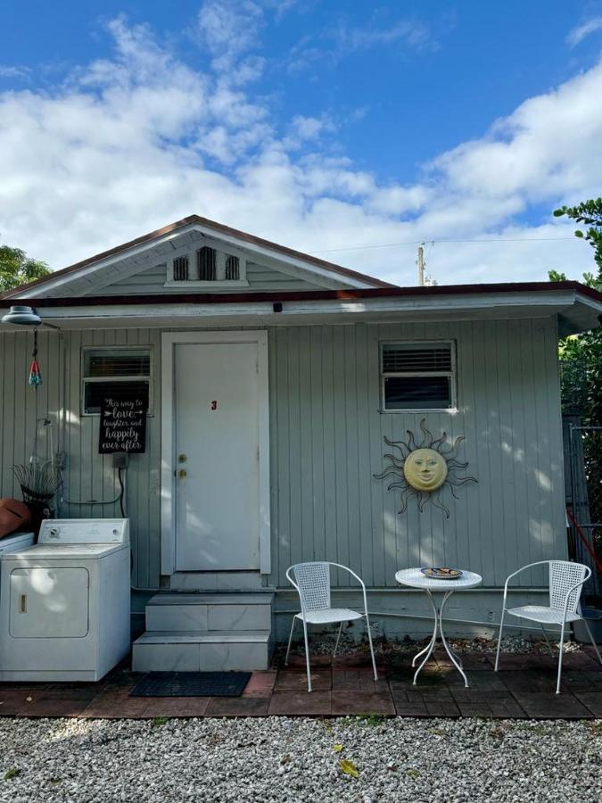 Quiet & Centrally Located House - Private Parking, Laundry And Storage For Luggage Miami Luaran gambar