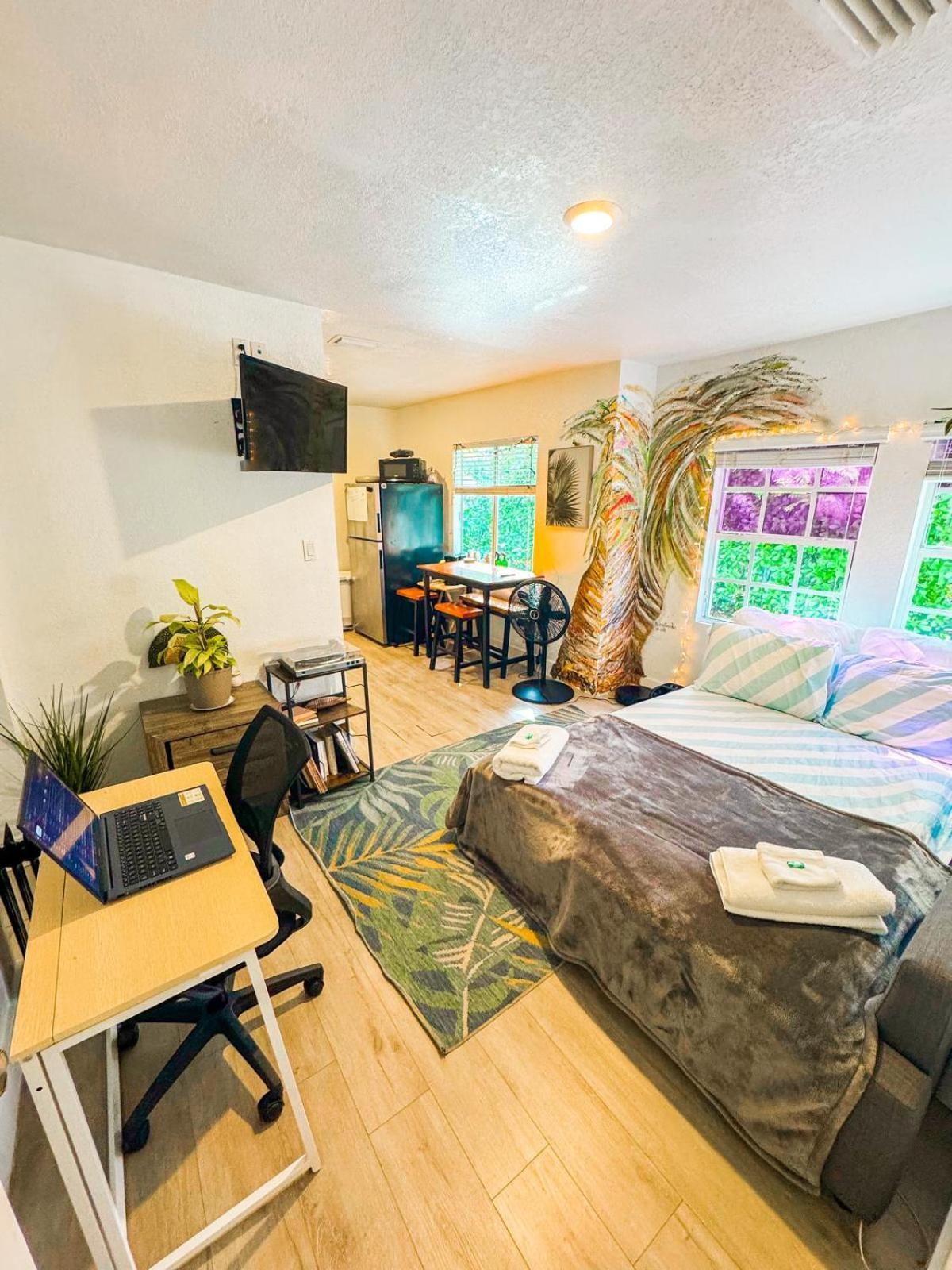 Quiet & Centrally Located House - Private Parking, Laundry And Storage For Luggage Miami Luaran gambar